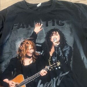 Heart Y2K concert Black Graphic Band T-Shirt